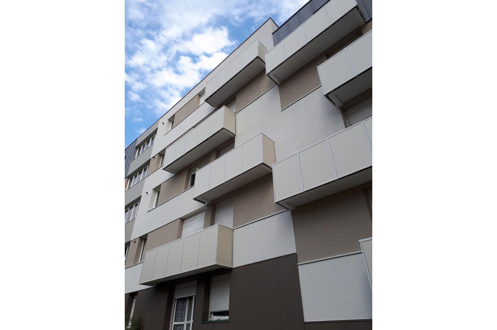 Garde-corps aluminium AREAL - Rosny sous Bois 93 - 03