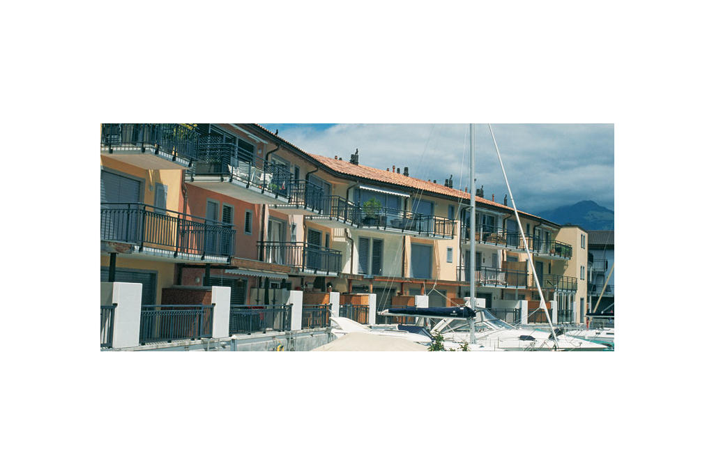 Le Bouveret Marina De Port Valais - Suisse - 08